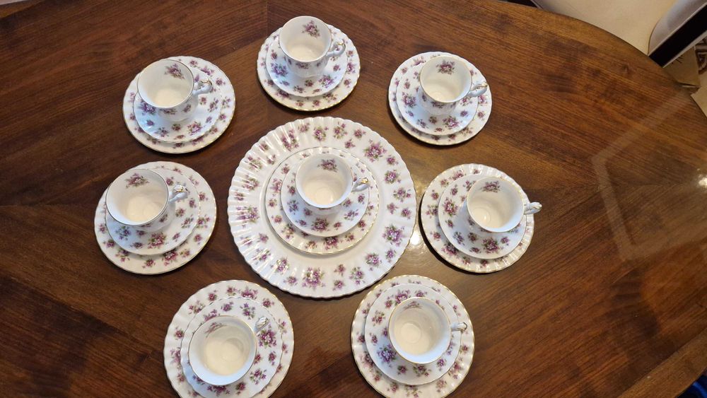 Royal Albert Sweet Violets