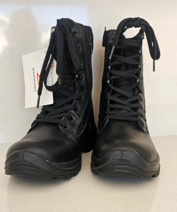 Botas militares pretas