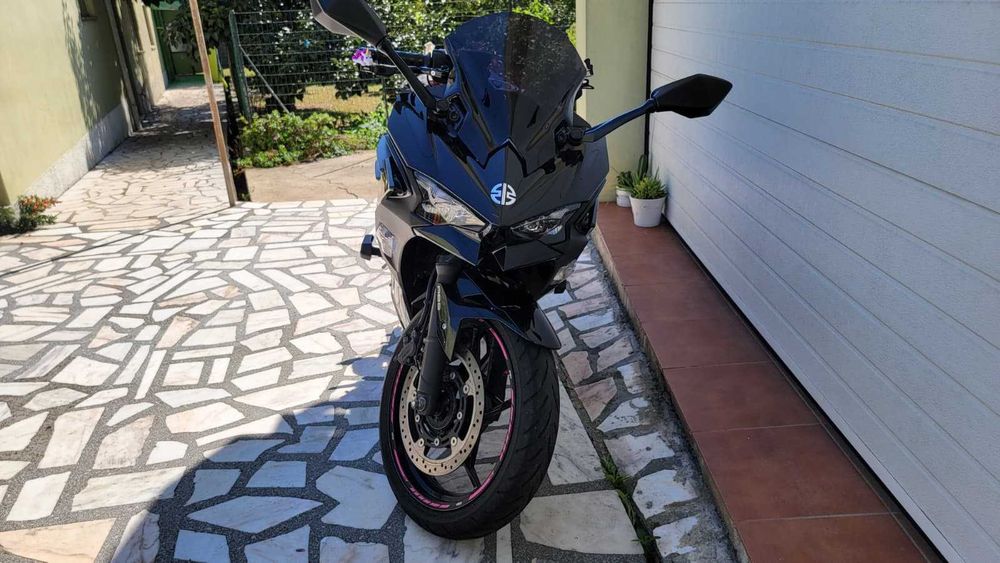Kawasaki Ninja 500 - 2024