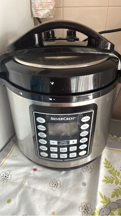 Panela de pressão elétrica