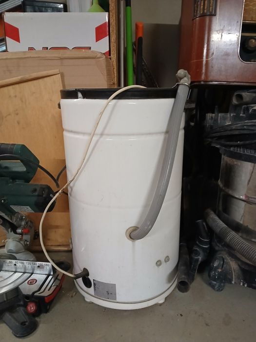 Pralka wirnikowa średnia