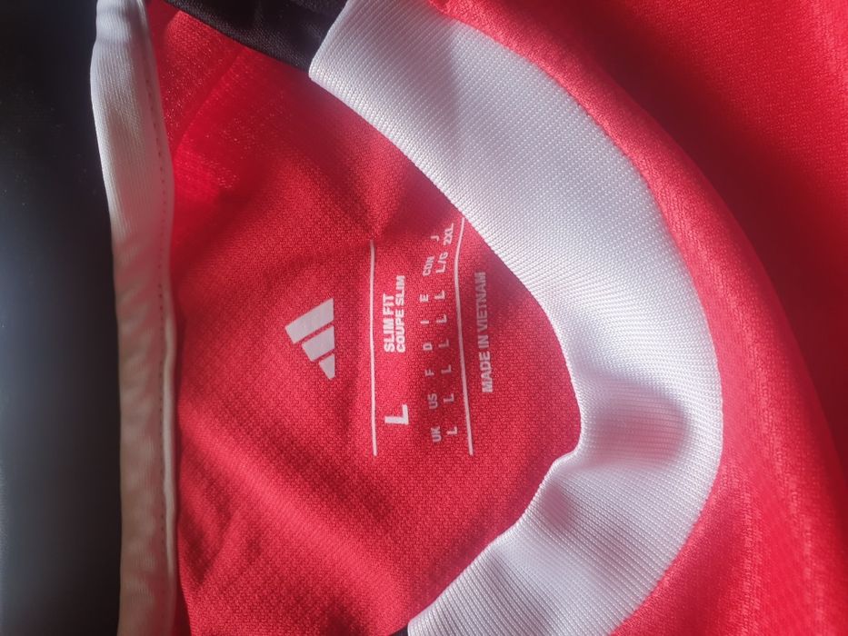 Camisola de Richard Rios Inspirada no Benfica