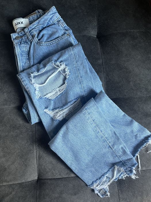 Рвані блакитні джинси xs-s JJXX