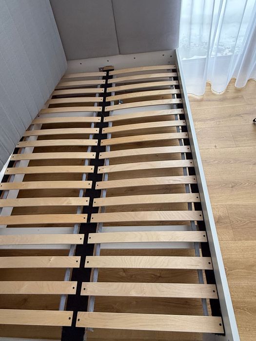 Łóżko młodzieżowe