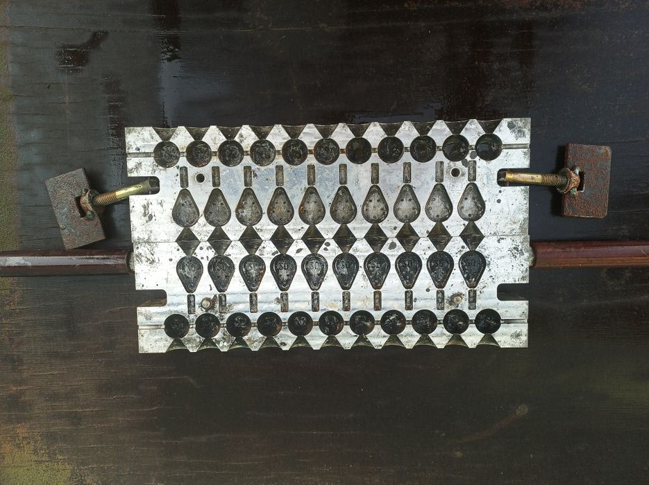 Форми для грузіл