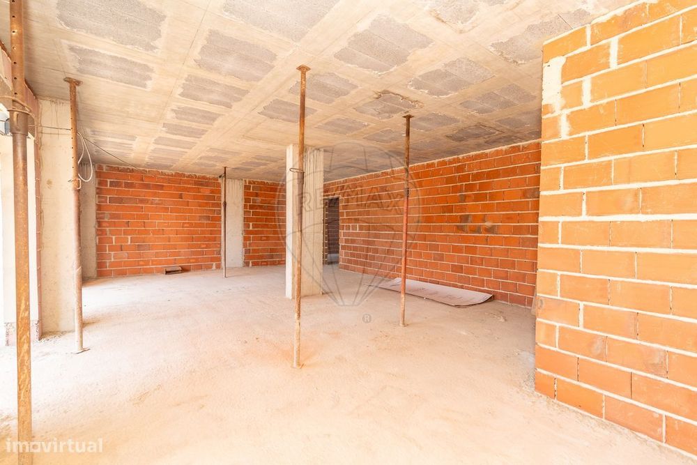 Apartamento T4 para venda