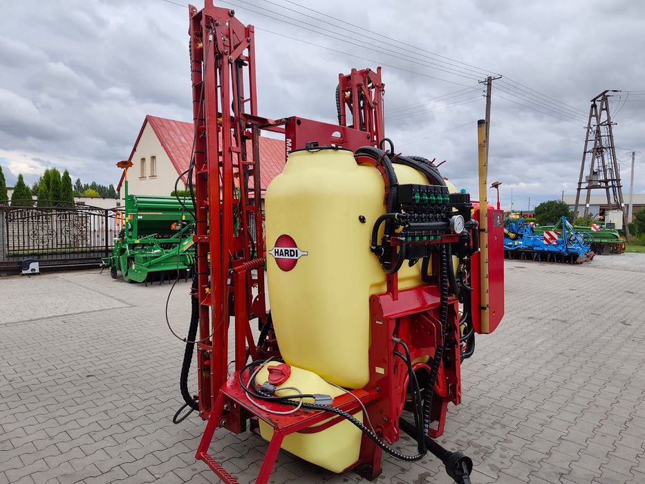 Opryskiwacz zaczepiany Hardi 1000L 15m