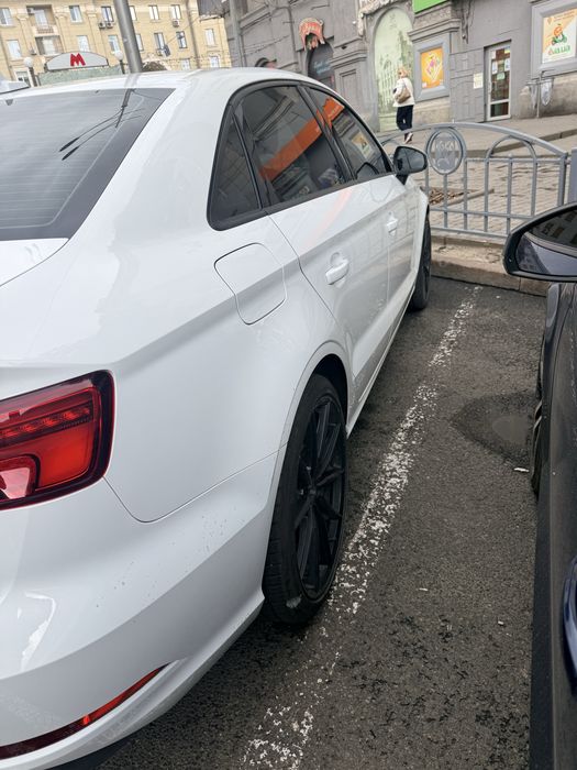Audi A3 2018 року двигун 2.0