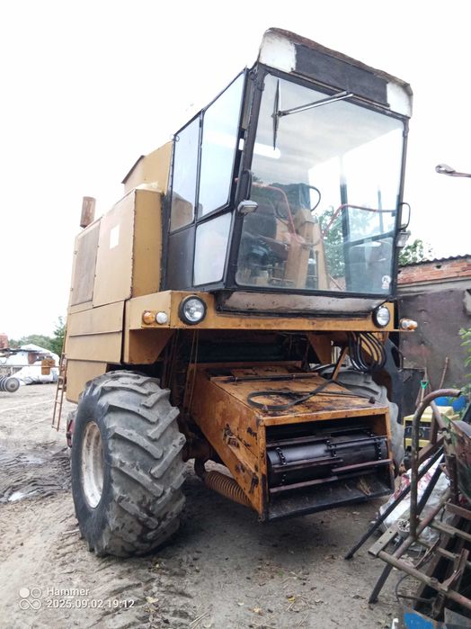 Kombajn zbożowy Bizon zo56