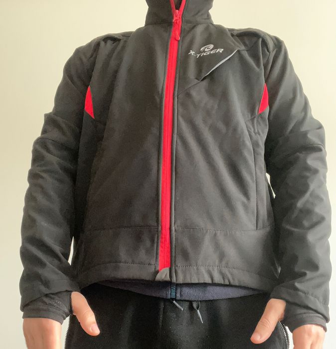 Casaco ciclismo/caminhada X-Tiger repele chuva ligeira e é termico