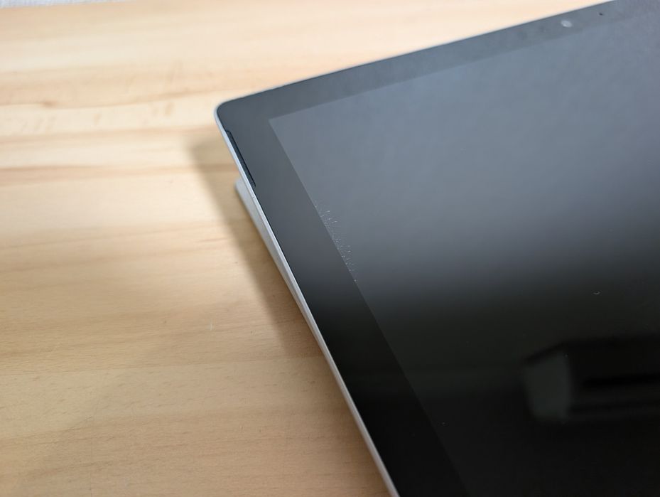 Планшет Surface Pro 5 8/256gb Intel i5-7300u
