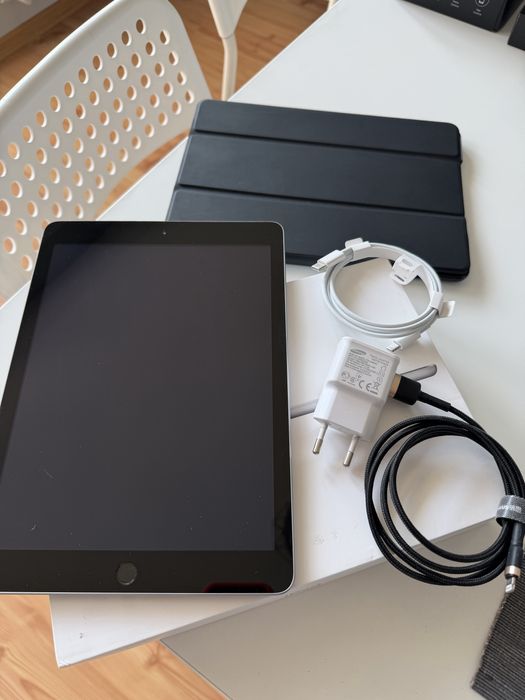 iPad A1822 5. gen 32GB Wi-Fi stan IDEALNY