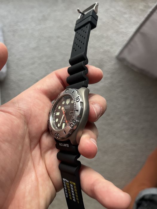 Citizen Promaster 200m Automatic Titanium