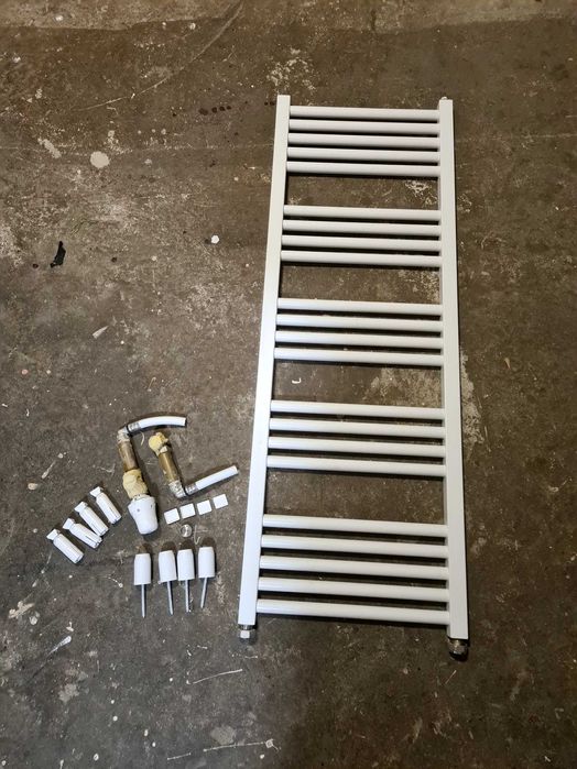 Grzejnik FIDO 1133/400 RAL 9016 SX