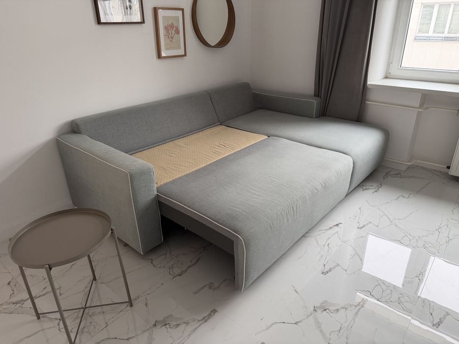 Sprzedam rozkładaną kanapę z dodatkowym pojemnikiem na pościel