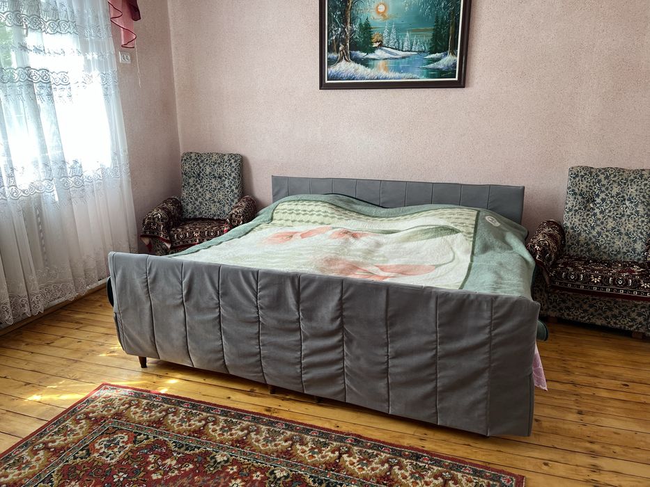 Здається будинок ,кімнати