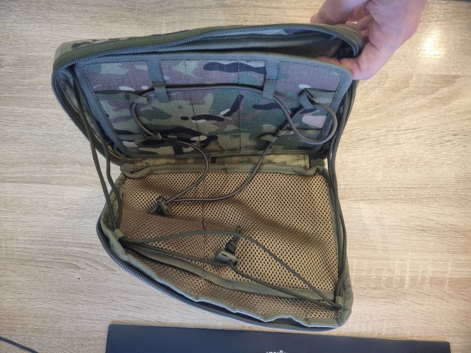 Комплект планшет Samsung Galaxy Tab A SM-T510, чохол, підсумок.