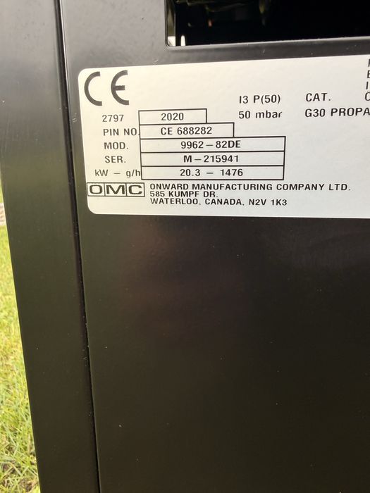 Grill gazowy Broil King Regal 490 + Rożen Pokrowiec Podswietlane pokrętla