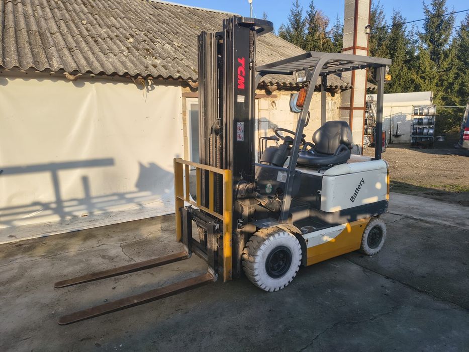 Sprzedam wózek widłowy elektryczny tcm