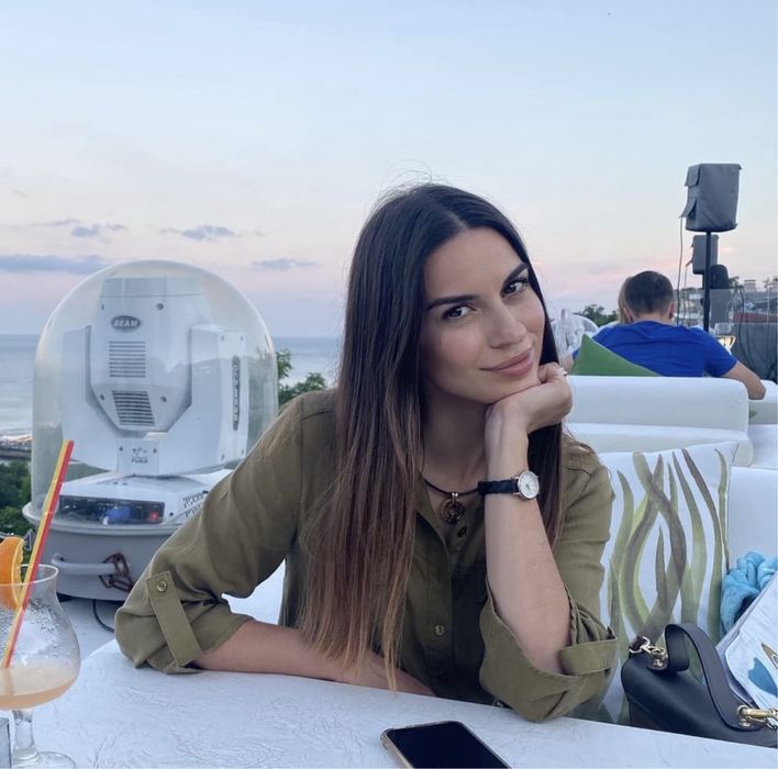 Маркетолог СММ фахівець SMM спеціаліст