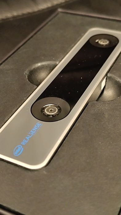 Intel realsense T265 tracking camera