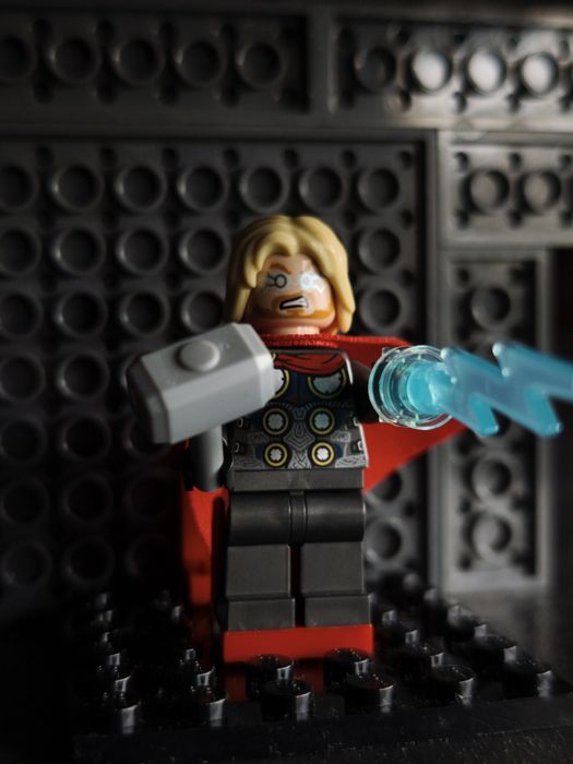 LEGO Marvel Super Heroes - Thor (Power Rage) + Mjolnir e Raio