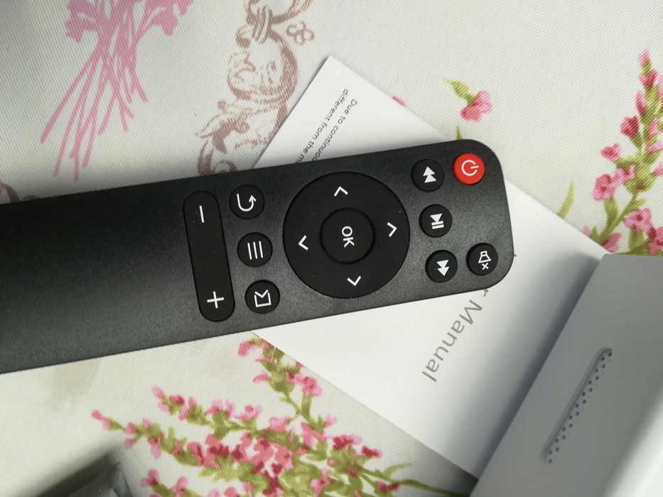 mini projetor com pouco uso