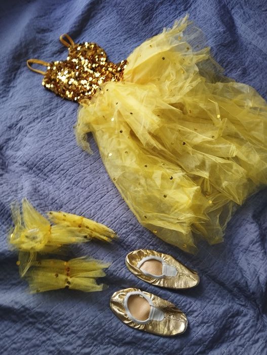 Святковий набір для дівчинки 7-9 років ,бальне плаття