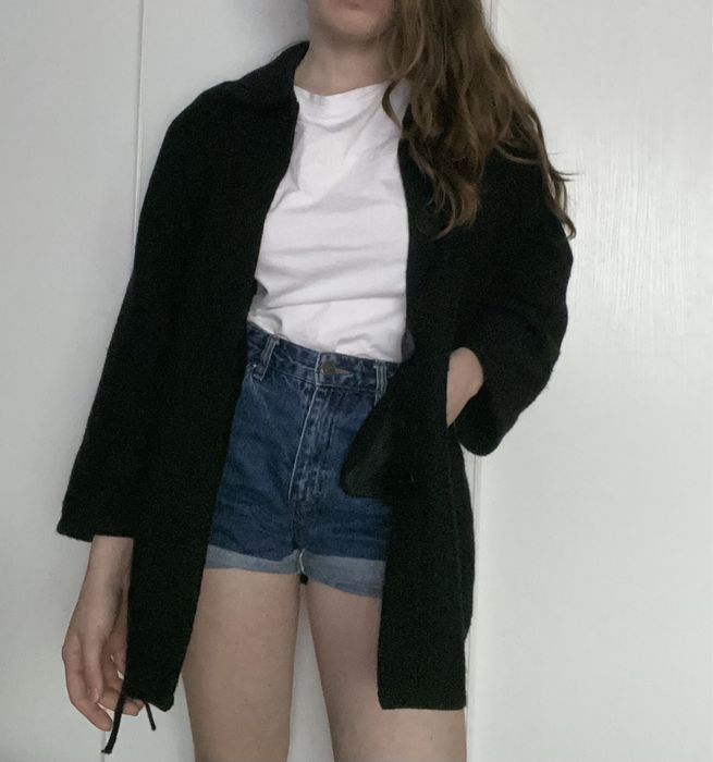 Czarny kardigan 30% wełna