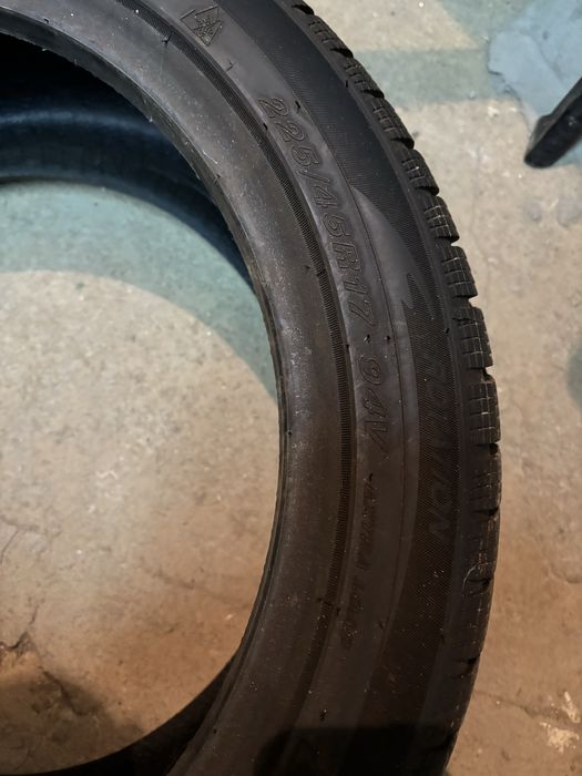 Opong zimowe 17 225/45