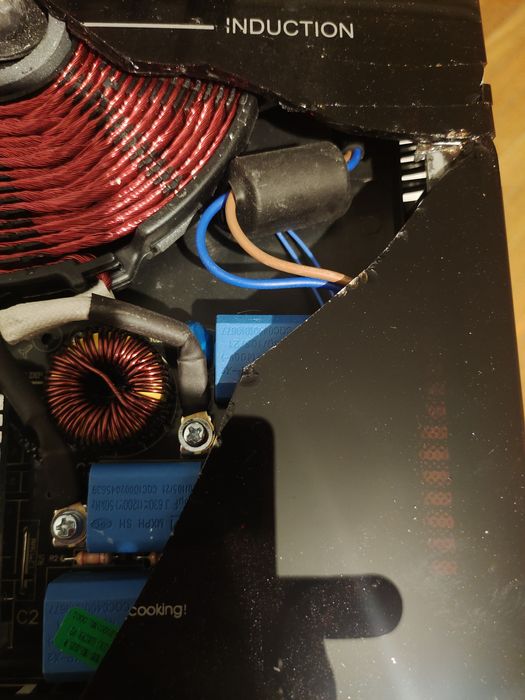 Kuchenka indukcyjna na części