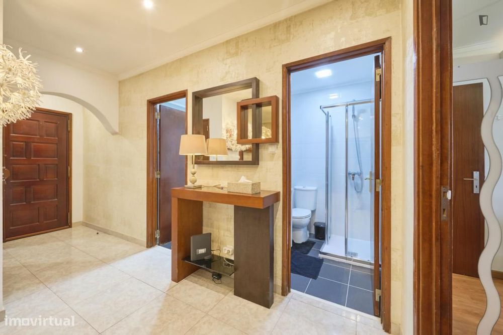 Cama - localizado em Lisbon