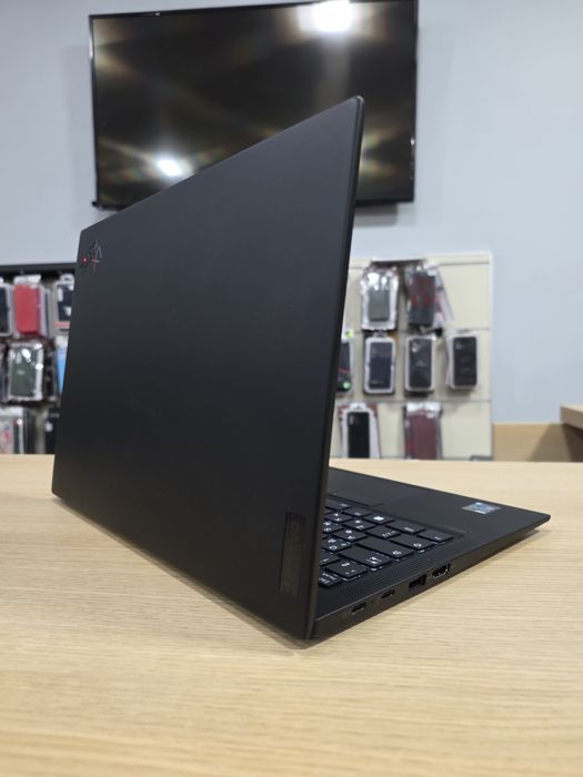 Ноутбук бізнес-класа ThinkPad X1 Carbon/i5/LTE/512/Гарантія/Магазин