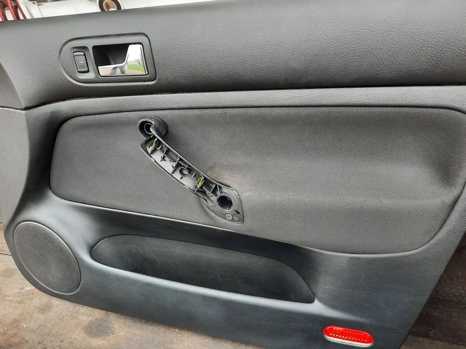 boczki drzwi tył vw bora golf iv kombi