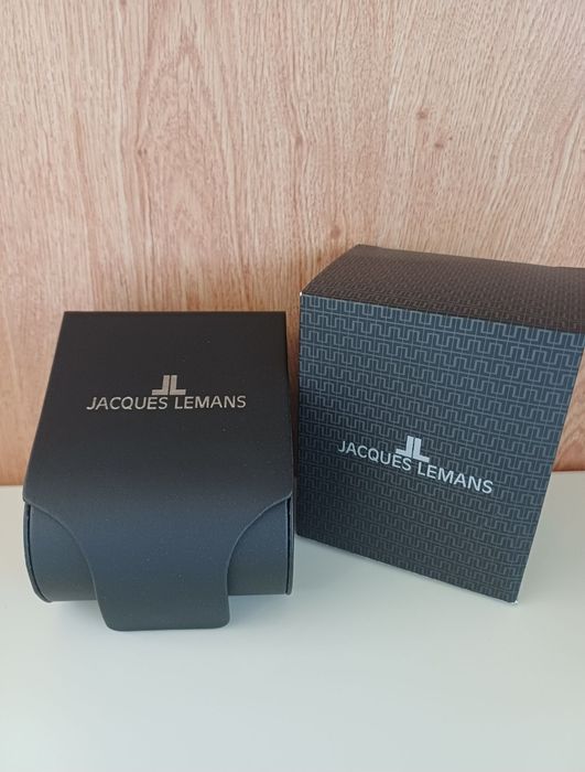 Футляр для годинника JACQUES LEMANS
Фото 2,3 ПР