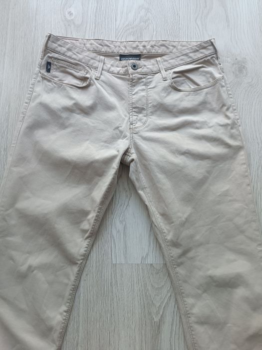 Męskie spodnie chinosy Emporio Armani