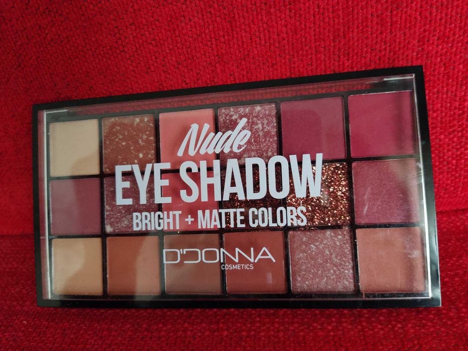 Sombra para os Olhos 18 cores Nude - selada