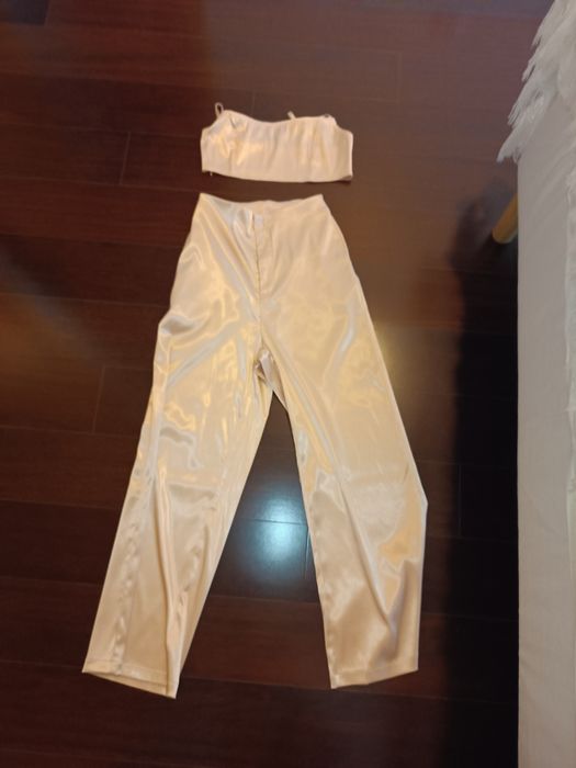 Conjunto de roupa de cerimónia