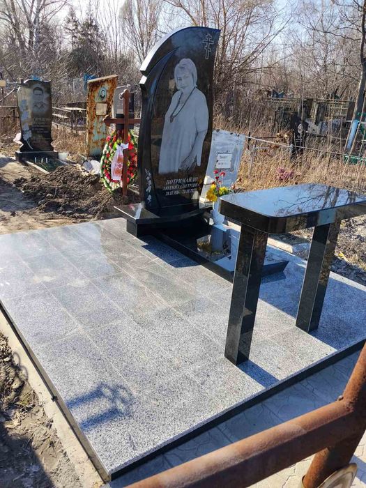 Памятники из гранита