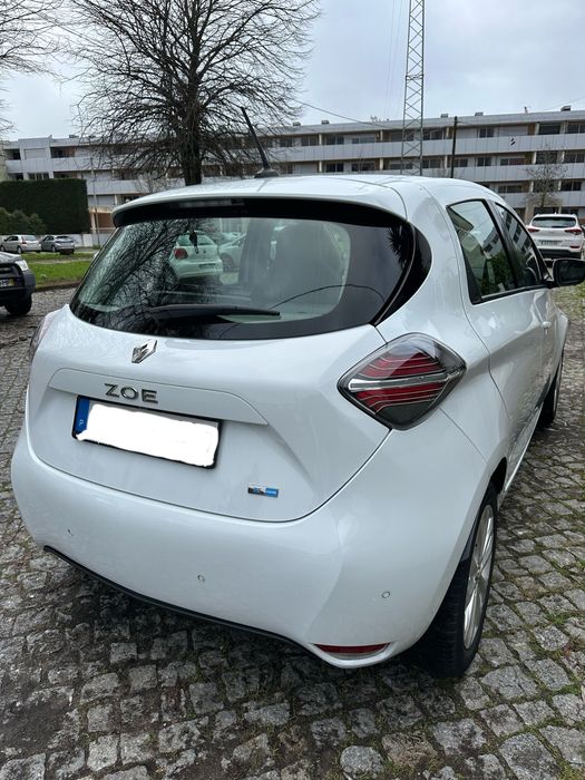 Renault zoe 2021 com apenas 9500 km