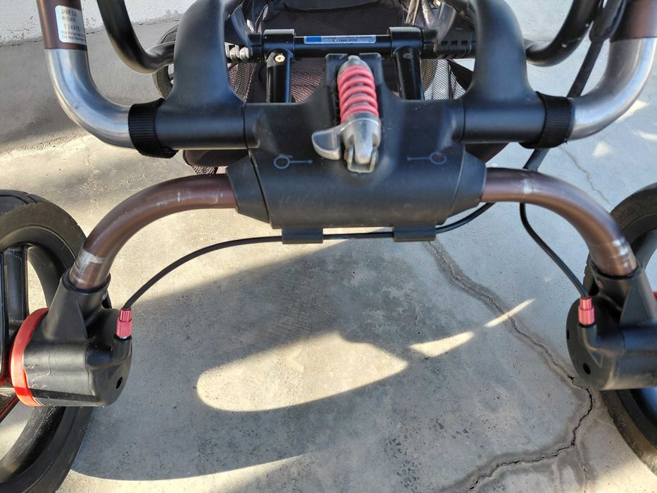 Carrinho Jané Rider + ovo Strata + base isofix 2015