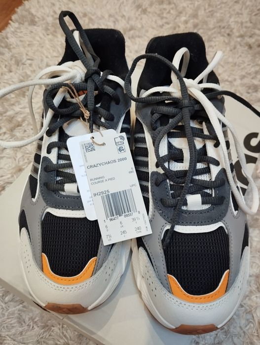 Кросівки Adidas  жіночі