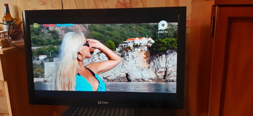 Telewizor LCD FUNAI w bardzo dobrym stanie.