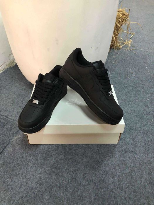 Air_Force 1_Low_Czarny 37,5