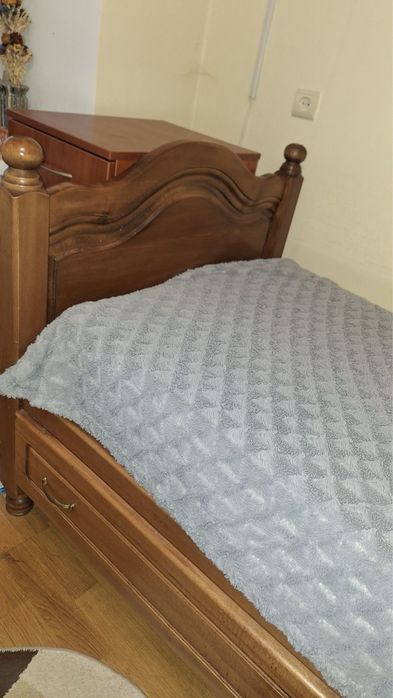 Ліжко деревʼяне односпальне з шухлядами для зберігання