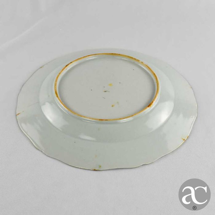 Prato Porcelana da China, período Qianlong, séc. XVIII, 26,3 cm