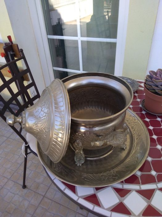 Terrina com prato antiga em casquinha prata