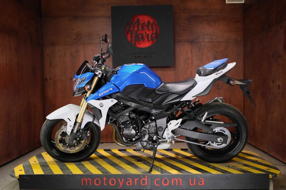 Suzuki GSR750 ABS із Японії