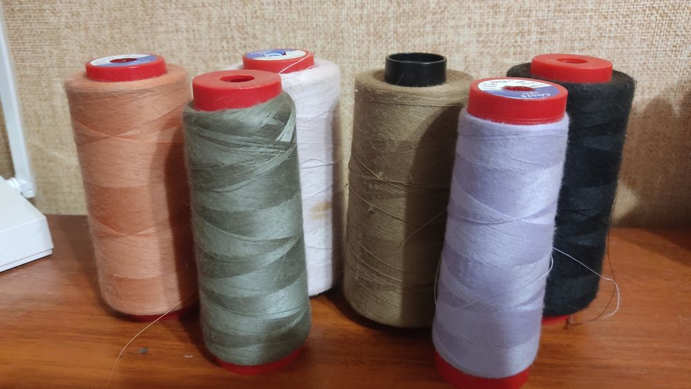 Нитки швейные для машинки и ручного шитья