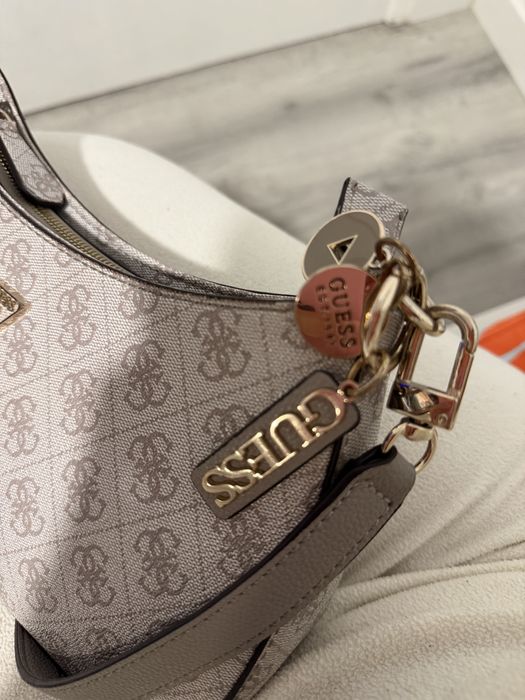 Mala da guess ombro